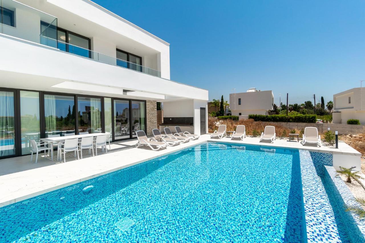 Villa Arsinoe By Ezoria Villas คอรัลเบย์ ภายนอก รูปภาพ