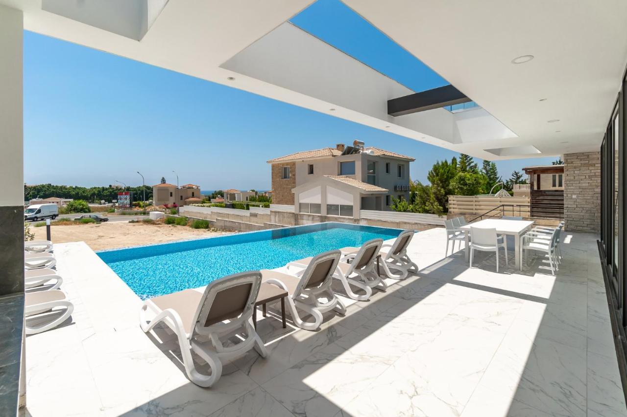 Villa Arsinoe By Ezoria Villas คอรัลเบย์ ภายนอก รูปภาพ