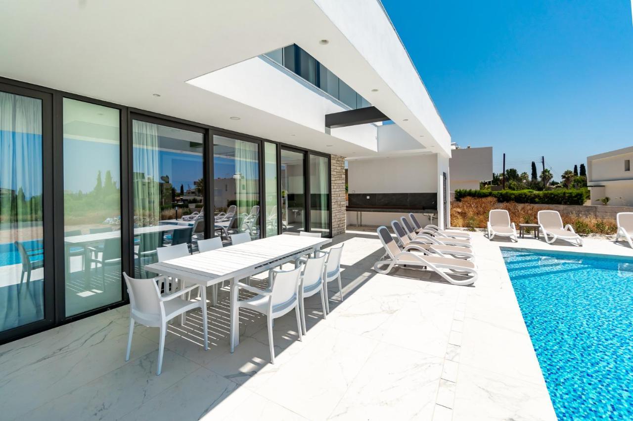 Villa Arsinoe By Ezoria Villas คอรัลเบย์ ภายนอก รูปภาพ